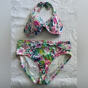 Tommy Bahama Floral Swim Suit Top is XS Bottom is M